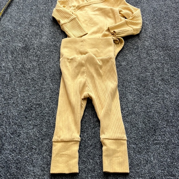 H&M organic cotton set Sz 2-4m euc bundle to save - Picture 7 of 8